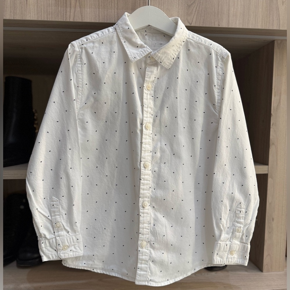 Zara boys white with half moons button down Shirt. Size 7. GUC